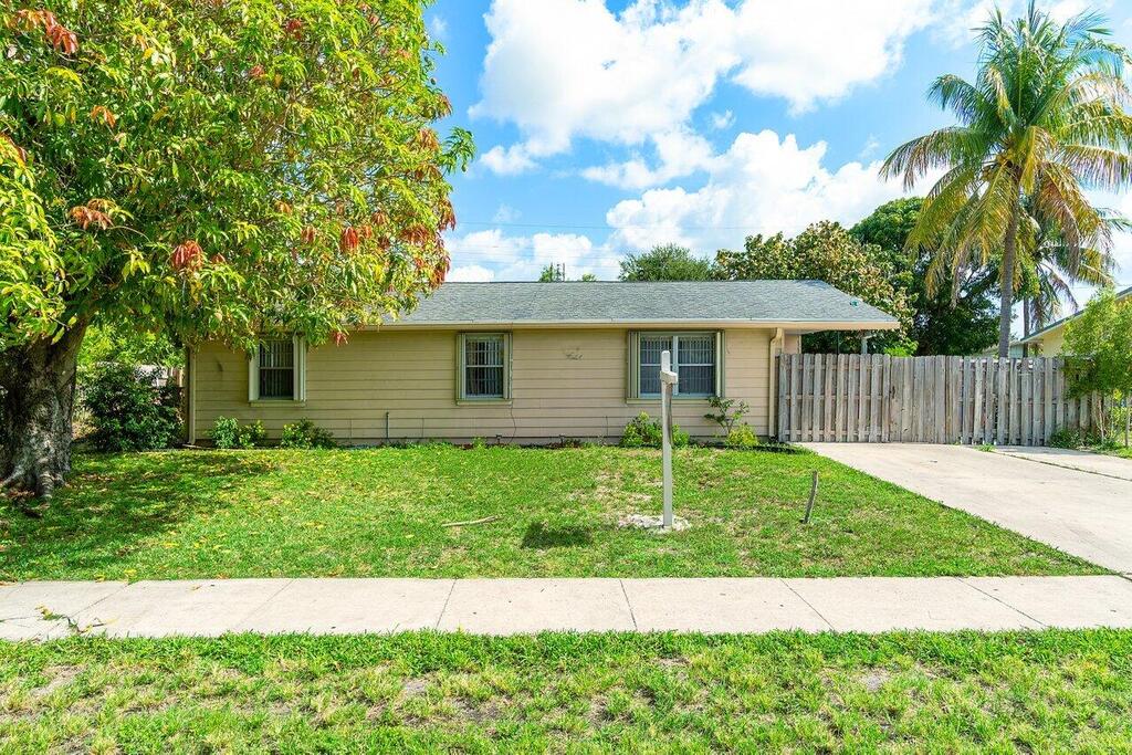 1441 Hardee Street, Lantana, FL 33462