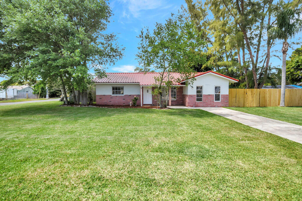 1103 7th Court, Boynton Beach, FL 33426
