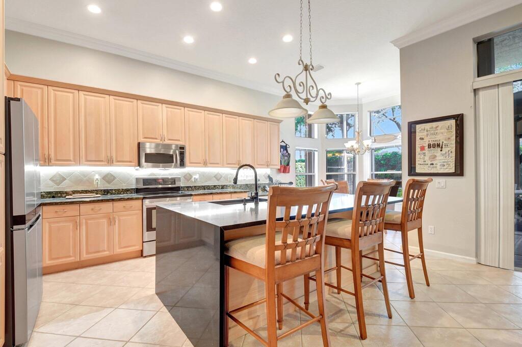 8127 Playa Del Sur Boulevard, Lake Worth, FL 33467