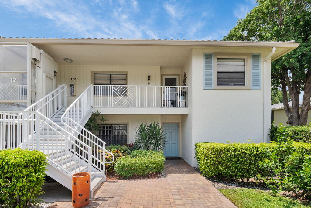 12 Westgate Lane, Boynton Beach, FL 33436