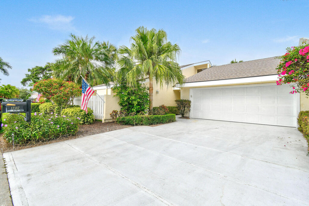 17187 Bay Street, Jupiter, FL 33477