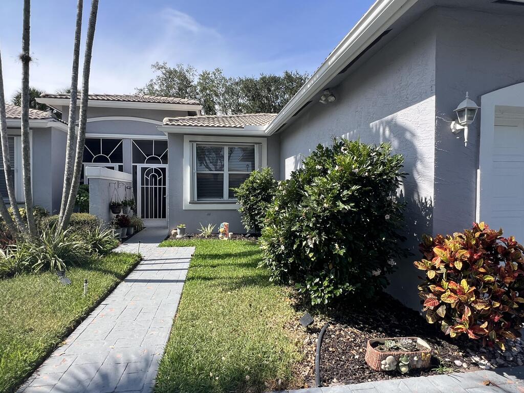 9875 Crescent View Drive, Boynton Beach, FL 33437