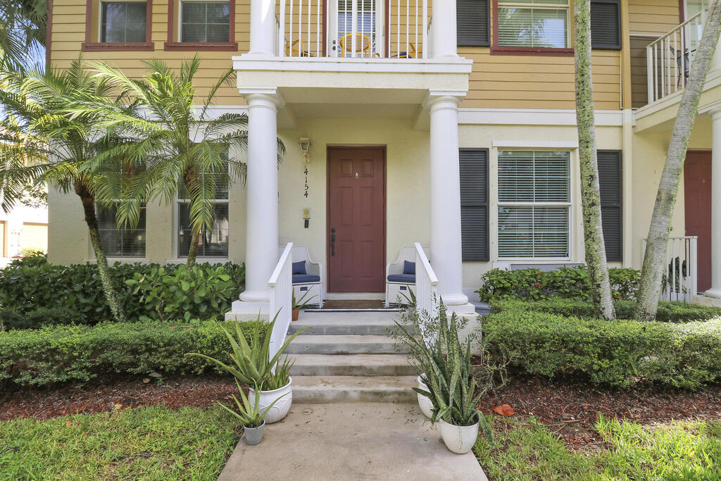 4154 St Lukes Lane, Jupiter, FL 33458