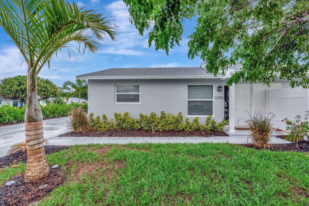 1125 Stillwater Drive, Jupiter, FL 33458