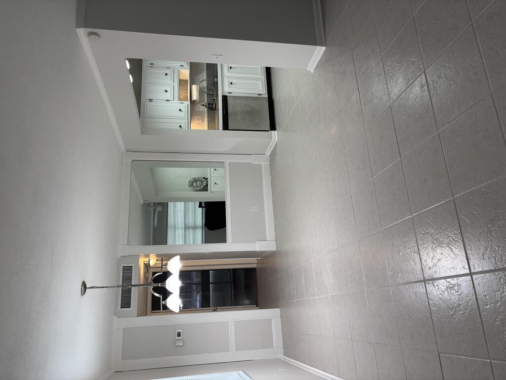 489 Flanders K , Delray Beach, FL 33484