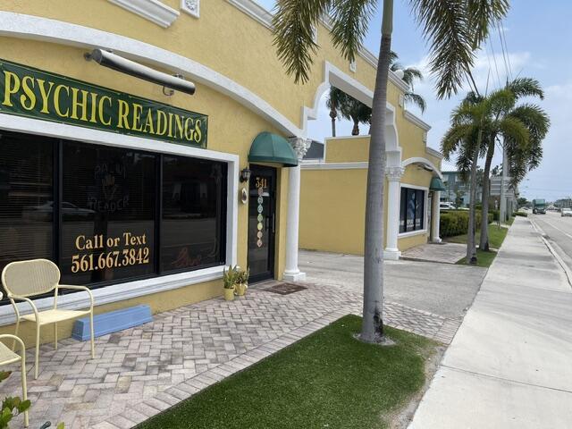 341 Indiantown Road, Jupiter, FL 33458