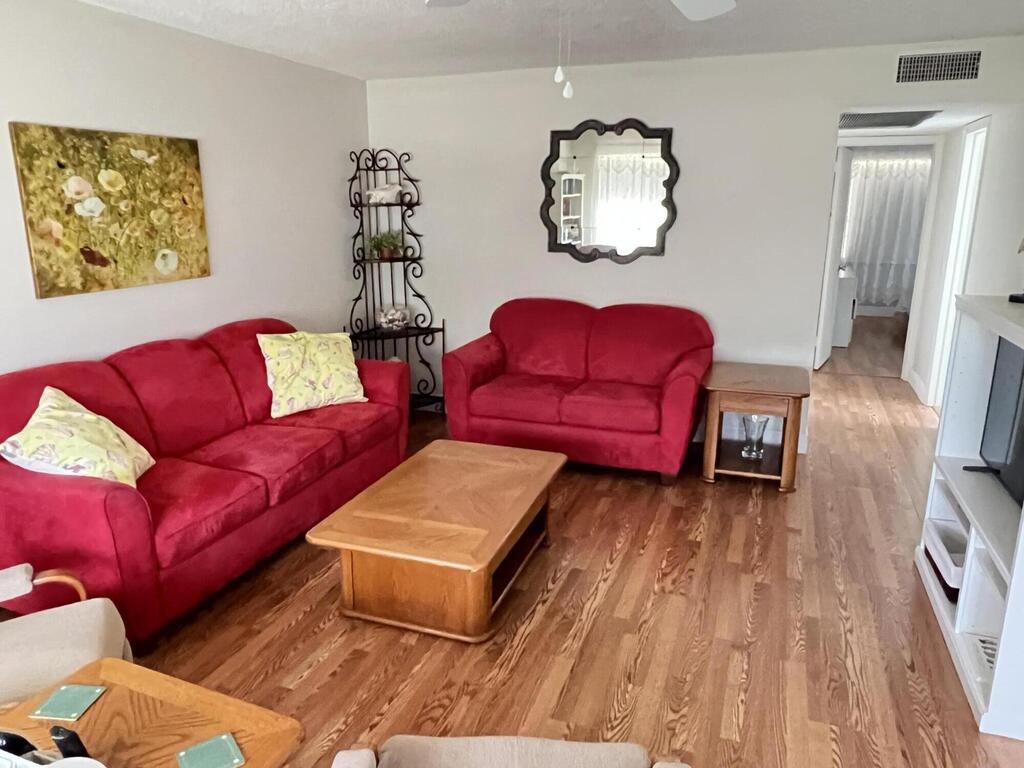 26 Canterbury A , West Palm Beach, FL 33417