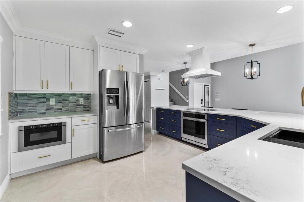 5075 Starblaze Drive, Greenacres, FL 33463