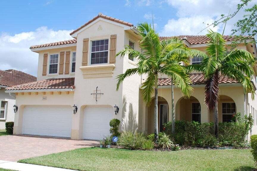 461 Cresta Circle, West Palm Beach, FL 33413