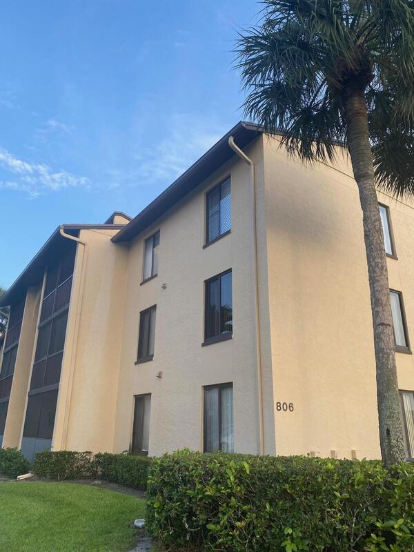 806 Sky Pine Way, Greenacres, FL 33415