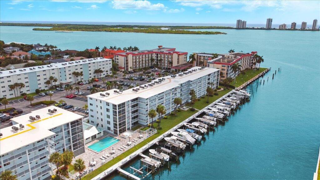 104 Paradise Harbour Boulevard, North Palm Beach, FL 33408
