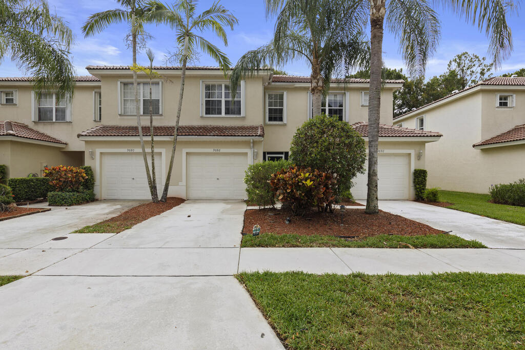 9686 Lago Drive, Boynton Beach, FL 33472
