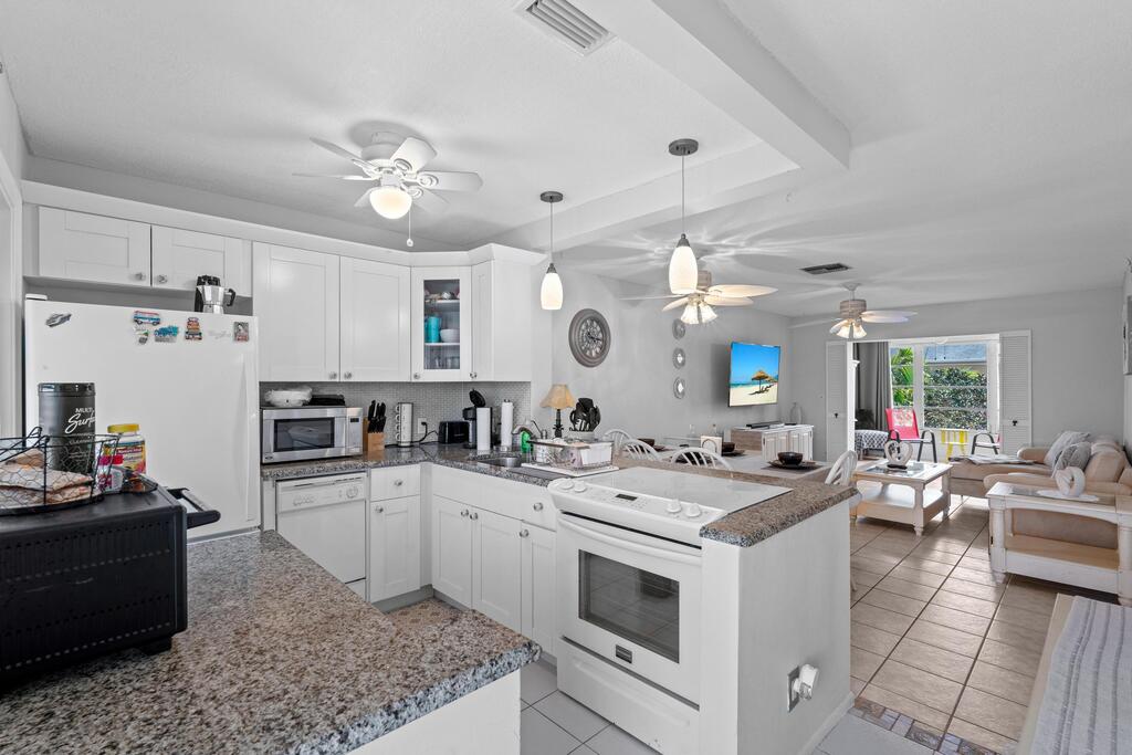 2121 1st Court, Boynton Beach, FL 33435