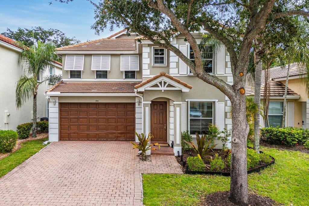 195 Belle Grove Lane, Royal Palm Beach, FL 33411