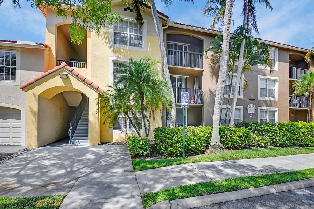 15185 Michelangelo Boulevard, Delray Beach, FL 33446