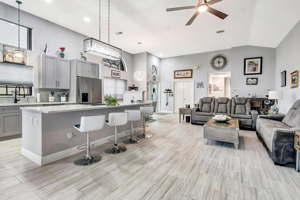 365 Sherwood Forest Drive, Delray Beach, FL 33445