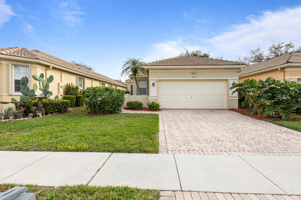 7149 Cataluna Circle, Delray Beach, FL 33446