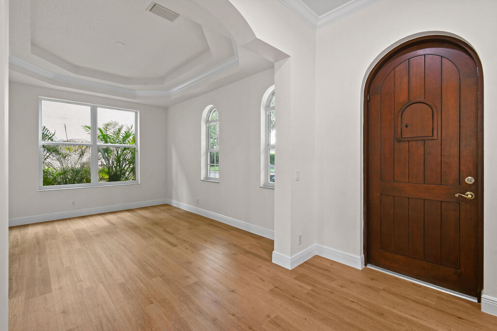 138 Santiago Drive, Jupiter, FL 33458