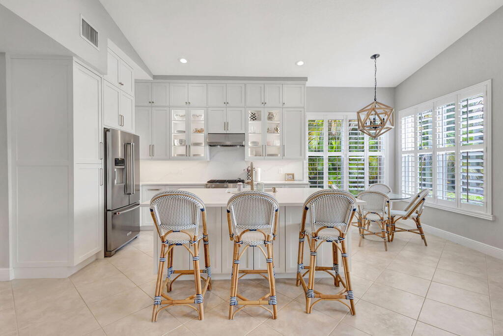 202 Isle Verde Way, Palm Beach Gardens, FL 33418