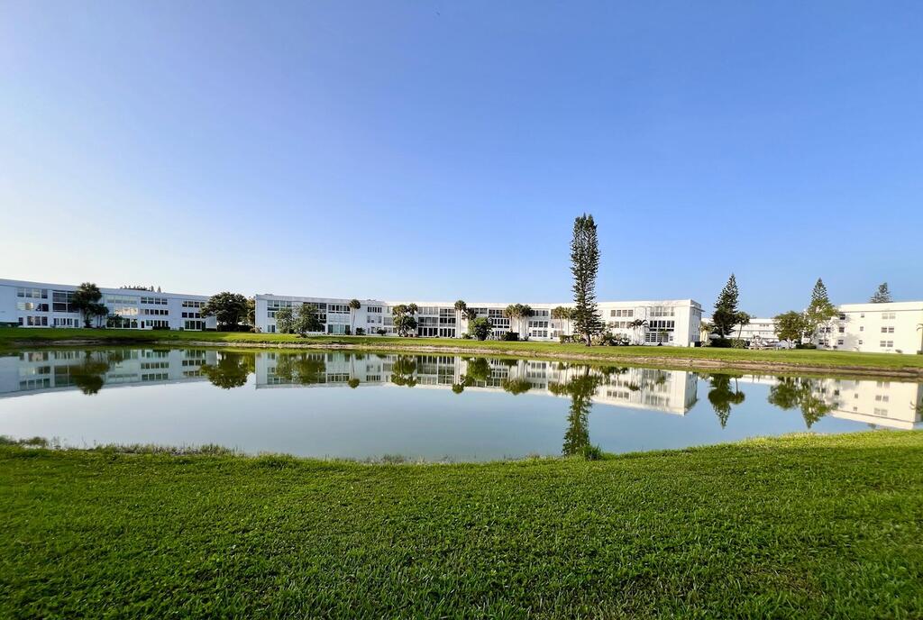 226 Wellington G , West Palm Beach, FL 33417