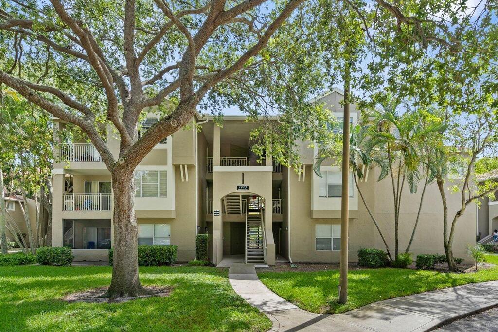 1825 Palm Cove Boulevard, Delray Beach, FL 33445
