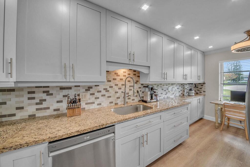 1140 Mahogany Way, Delray Beach, FL 33445