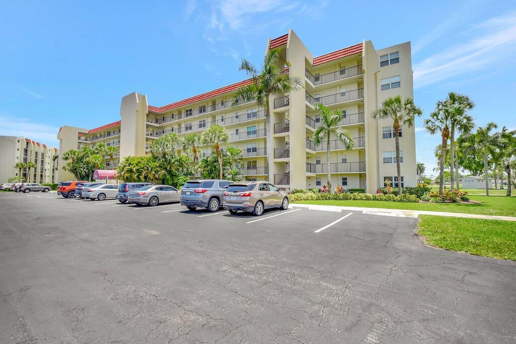 3871 Via Poinciana , Lake Worth, FL 33467