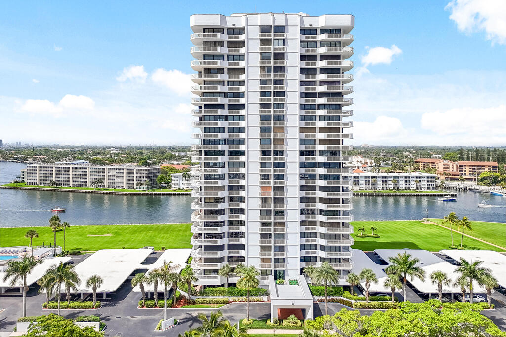 123 Lakeshore Drive, North Palm Beach, FL 33408