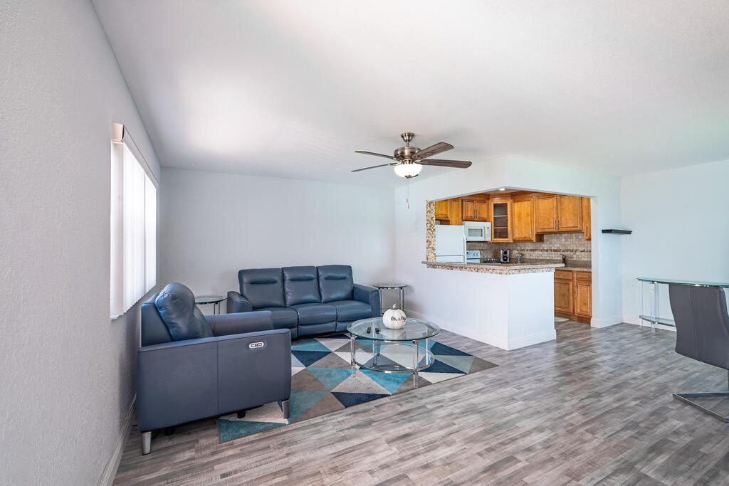 46 Saxony A , Delray Beach, FL 33446