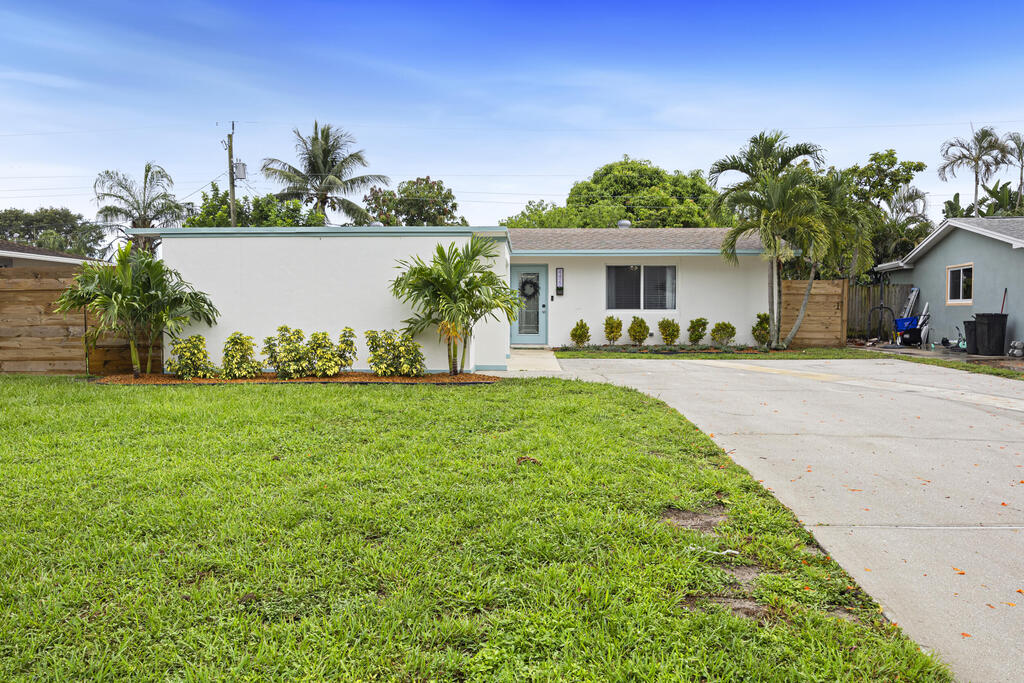 4422 Birdwood Street, Palm Beach Gardens, FL 33410