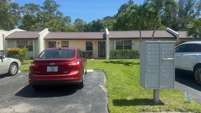 118 Lake Olive Drive, West Palm Beach, FL 33411