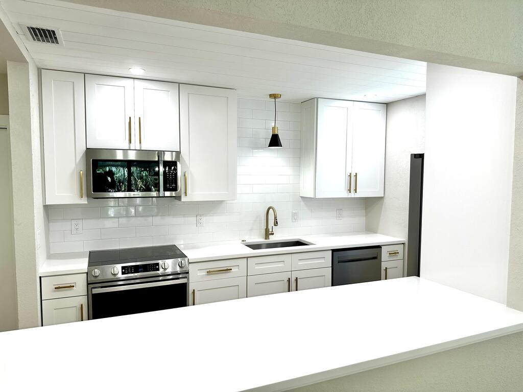 6430 Pinyon Pine Court, Lake Worth, FL 33462