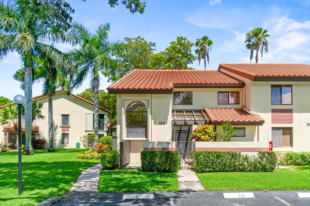 10263 Circle Lake Drive, Boynton Beach, FL 33437