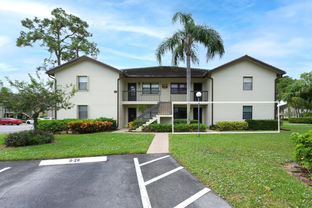 7626 Tahiti Lane, Lake Worth, FL 33467