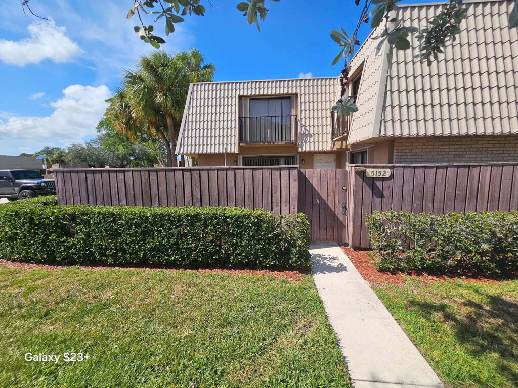 5152 51st Way, West Palm Beach, FL 33409