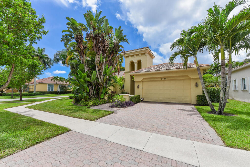 9724 Via Grandezza , Wellington, FL 33411