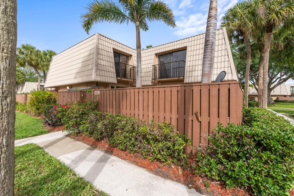 5311 53rd Way, West Palm Beach, FL 33409