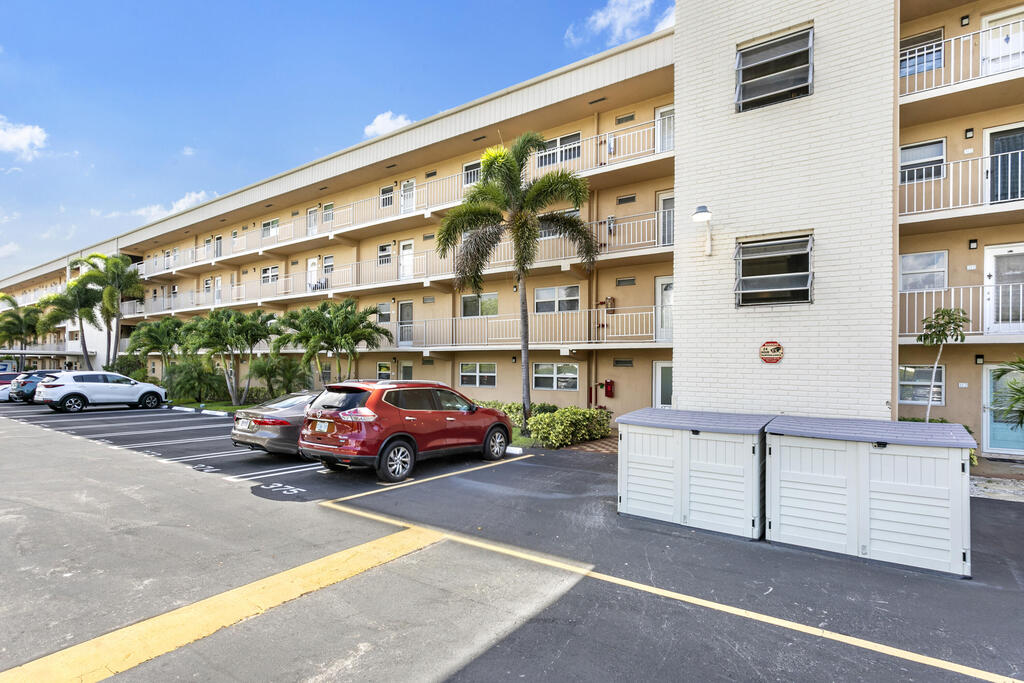 2600 1st Lane, Boynton Beach, FL 33435