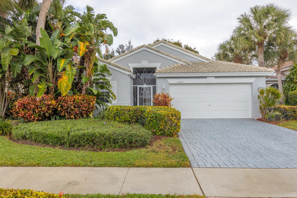 10856 Royal Caribbean Circle, Boynton Beach, FL 33437