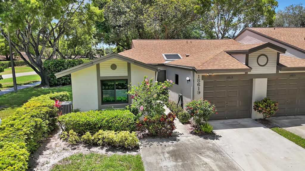 18619 Breezy Palm Way, Boca Raton, FL 33496