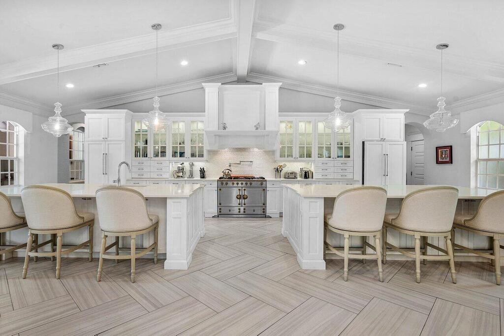 5383 Sea Biscuit Road, Palm Beach Gardens, FL 33418