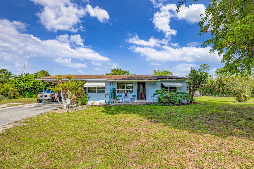 8781 N Virgina Avenue, Palm Beach Gardens, FL 33418