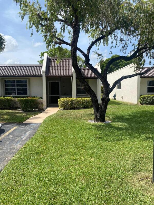121 Lake Rebecca Drive, West Palm Beach, FL 33411