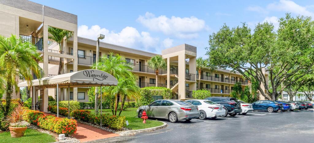 15324 Lakes Of Delray Boulevard, Delray Beach, FL 33484