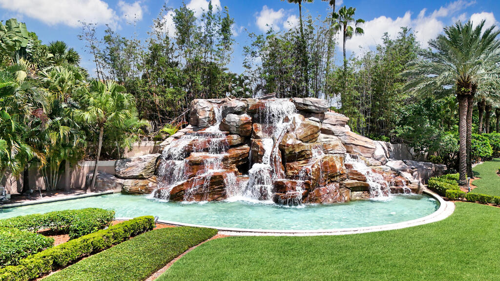 6690 Montego Bay Boulevard, Boca Raton, FL 33433