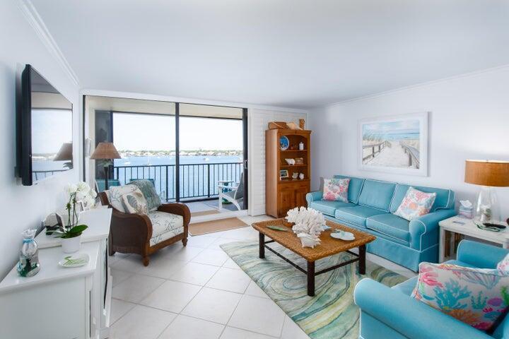 132 Lakeshore 617 Drive, North Palm Beach, FL 33408