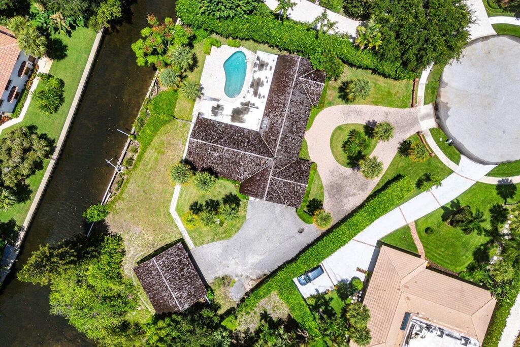 11991 Lake Shore Place, North Palm Beach, FL 33408