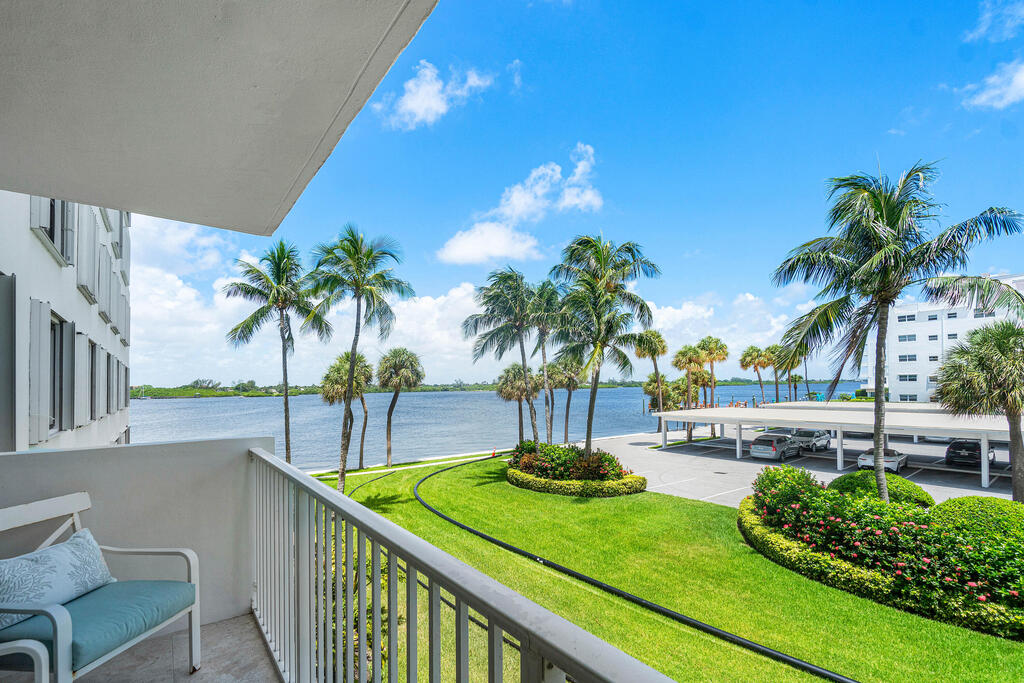 2860 Ocean Boulevard, Palm Beach, FL 33480