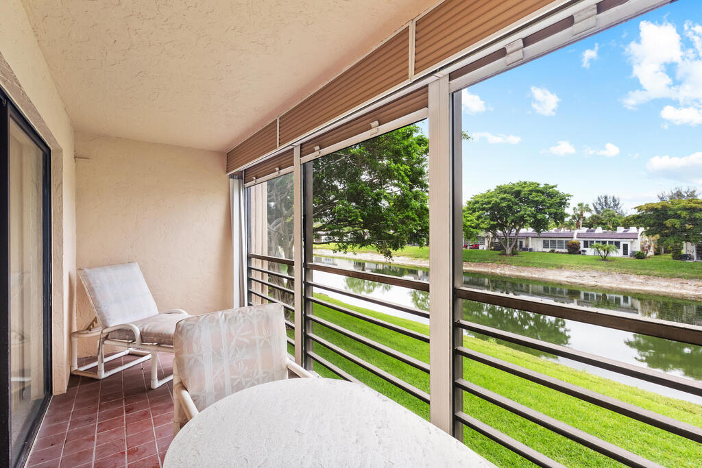 150 Lake Nancy Lane, West Palm Beach, FL 33411