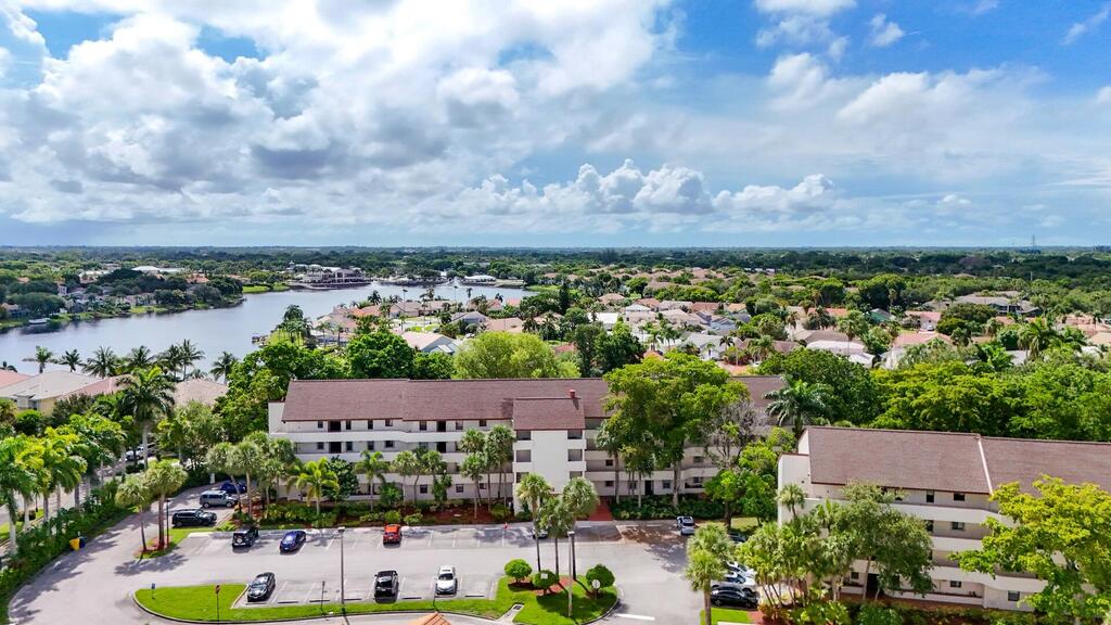 12524 Shoreline Drive, Wellington, FL 33414